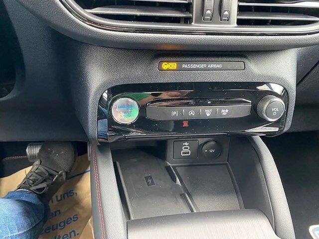 Ford Kuga 1.5EcoB.''ST-LINE''Navi,LED-SW,Kamera