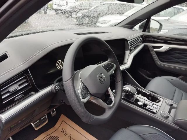 Volkswagen Touareg 4Motion R-Line