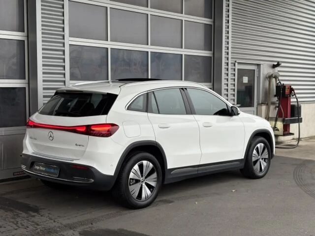 Mercedes-Benz EQA 300 4MATIC Progressive