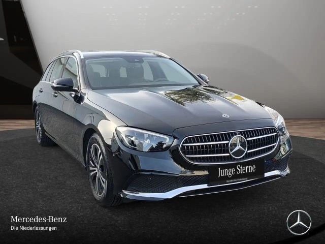 Mercedes-Benz E 200 AVANTGARDE Estate