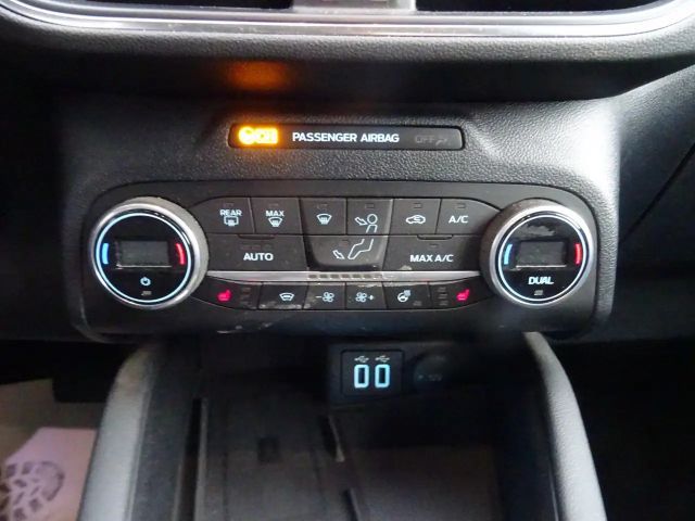 Ford Kuga Plug in Hybrid Titanium X