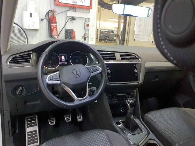 Volkswagen Tiguan 1.5TSI 131PS ACC.5J-G.LED.NAVI.SHZ