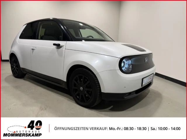 Honda e Panorama+SitzHZG+Keyless+Lederlenkrad+PDCv+h+Klima