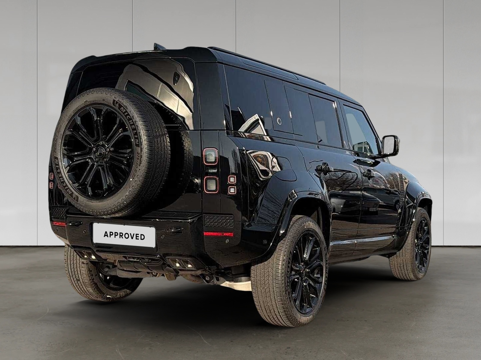 Land Rover Defender 110