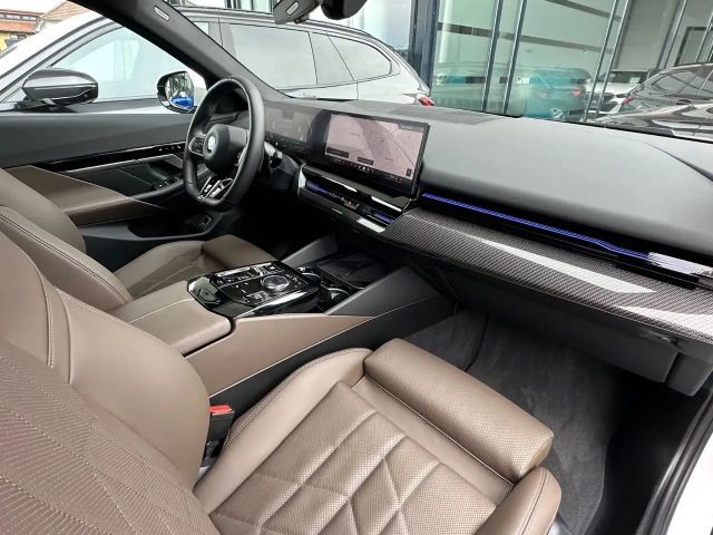 BMW 520 520d M-Sport Touring