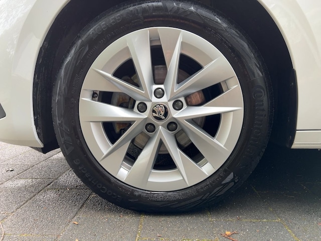 Skoda Octavia 2.0 TDI Combi Style Style