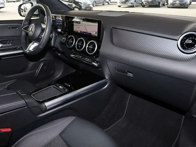 Mercedes-Benz B 200 PANORAMA+KAMERA+CARPLAY+MBUX+LED+PDC+17"