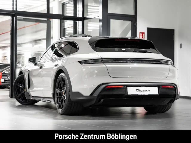 Porsche Taycan 4S Cross Turismo
