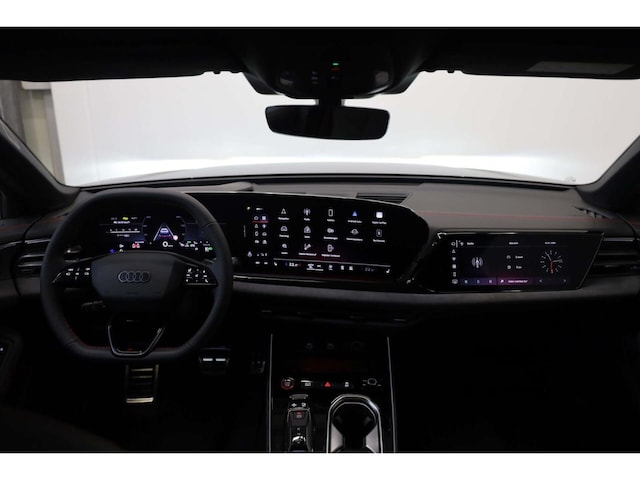 Audi A6 Avant Quattro S-Tronic