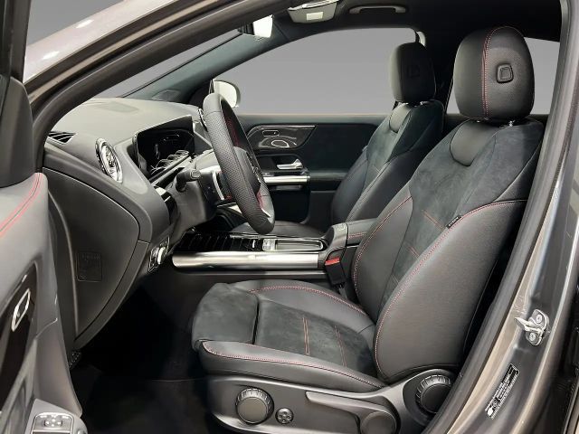 Mercedes-Benz GLA 200 AMG Line