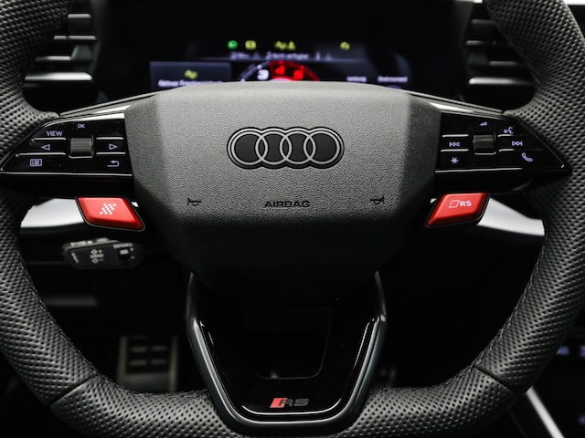 Audi RS3 Quattro S-Tronic Sedan