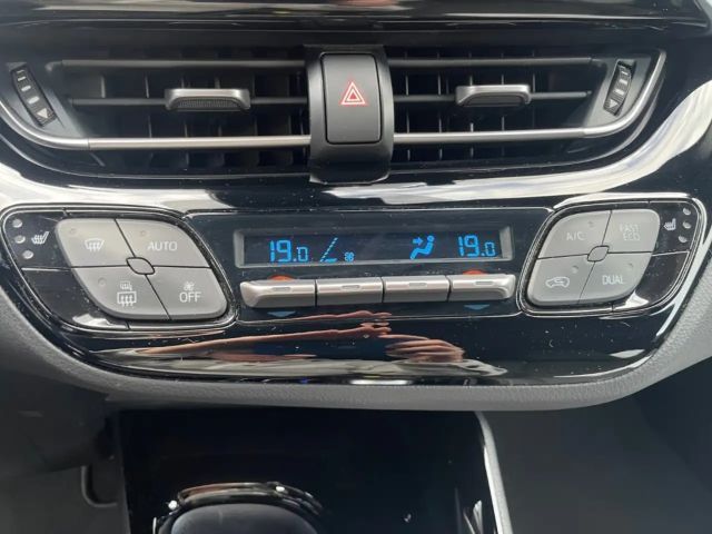 Toyota C-HR Hybride Team D