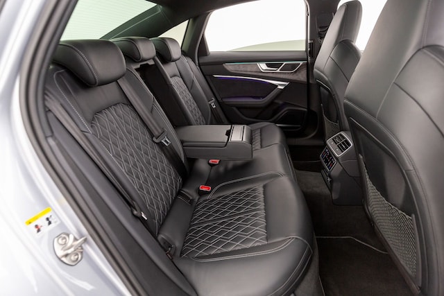 Audi A6 55 TFSI Quattro S-Line S-Tronic Sedan