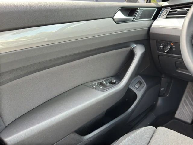 Volkswagen Passat Business Variant