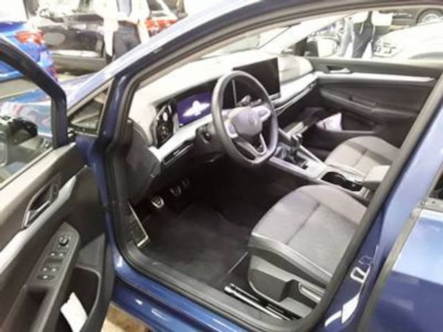 Volkswagen Golf TSI Kamera/CarPlay/AHK/ACC/LED/Navi