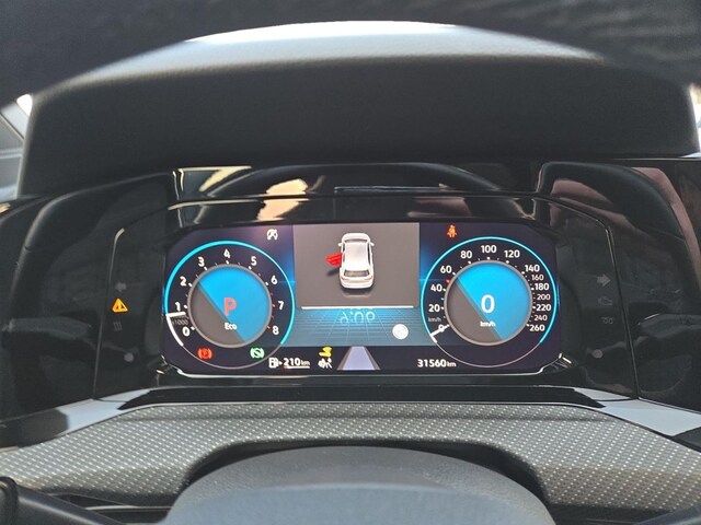 Volkswagen Golf 1.5 eTSI DSG Golf VIII R-Line