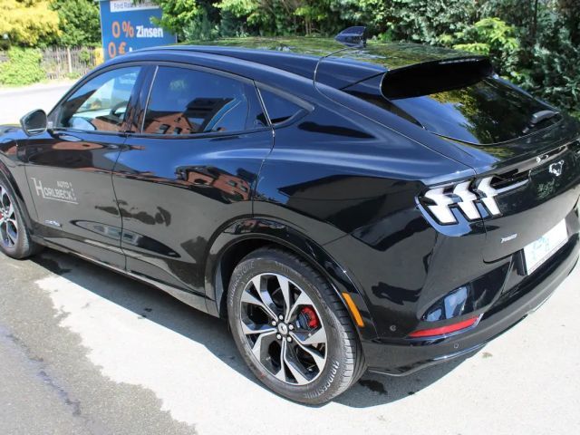 Ford Mustang Mach-E AWD Extended range