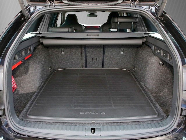 Skoda Octavia 2.0 TDI Combi Sportline