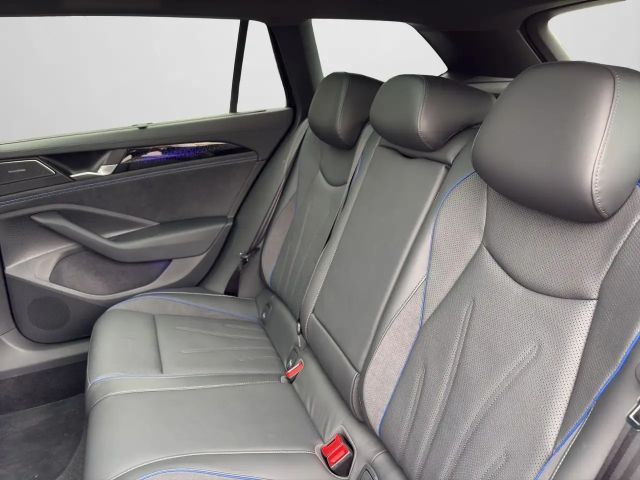 Volkswagen Passat R-Line eHybrid