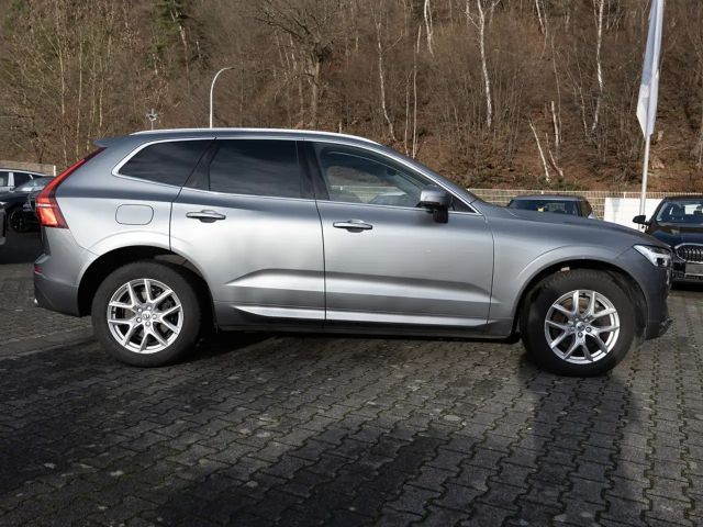Volvo XC60 AWD Momentum