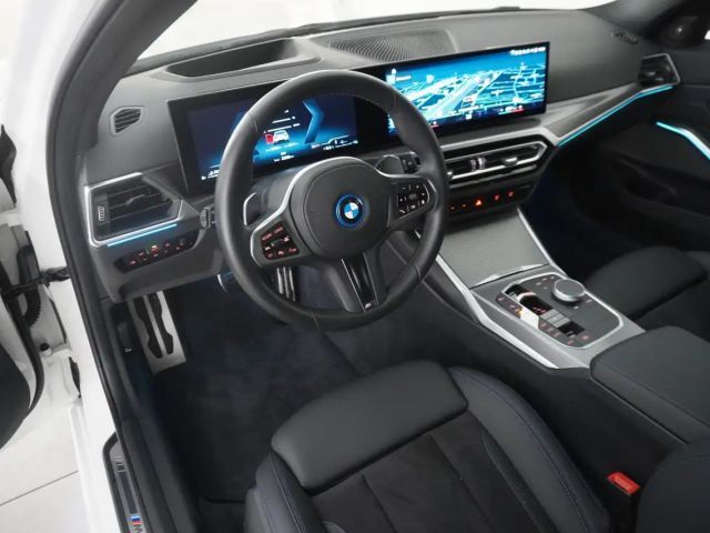 BMW 330 330e xDrive