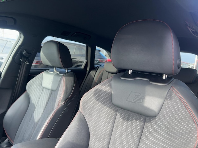 Audi A4 40 TFSI Avant S-Tronic