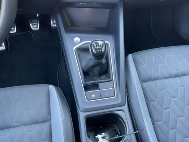 Volkswagen Golf 1.5 TSI Golf VIII Variant