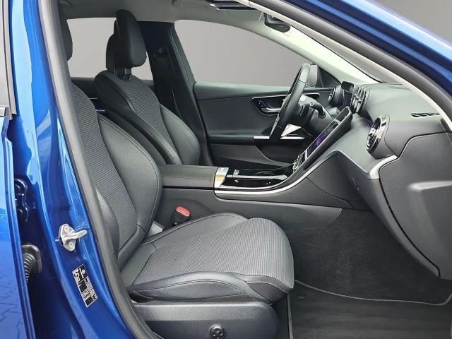 Mercedes-Benz C 200 AVANTGARDE Estate Sedan