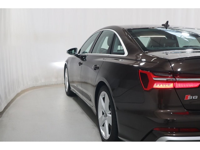 Audi S6 Quattro Sedan