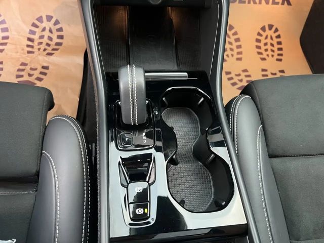 Volvo XC40 R-Design Recharge T5