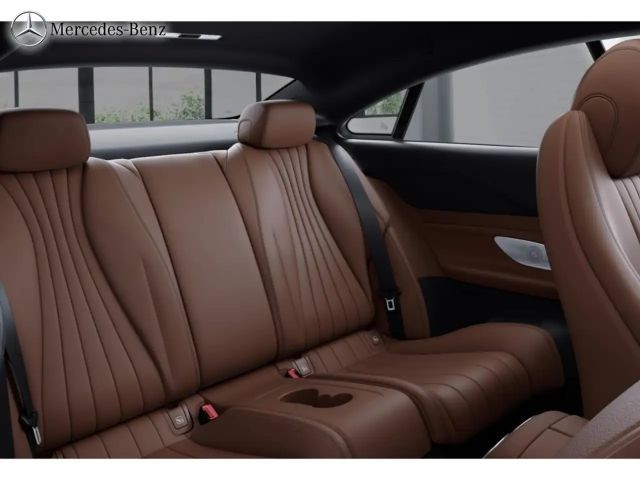 Mercedes-Benz E 200 AMG Line Coupé