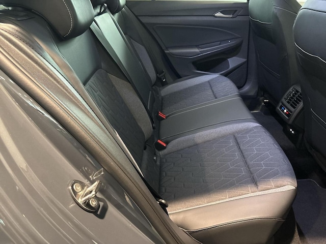 Volkswagen Golf 1.5 TSI Golf VIII