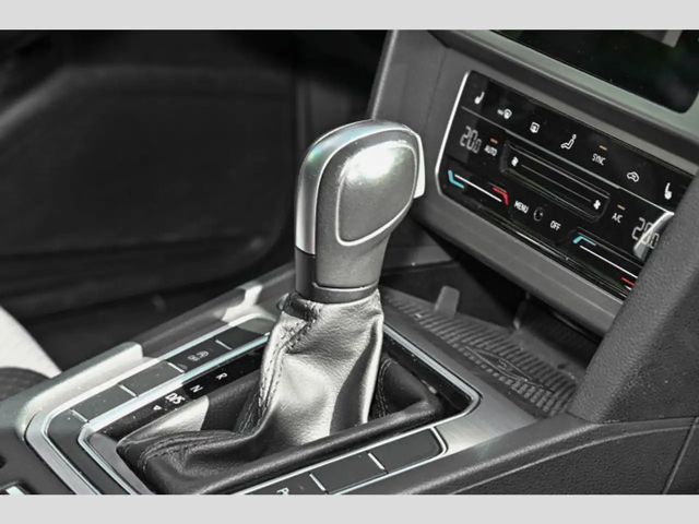 Volkswagen Passat 1.5 eTSI DSG Variant