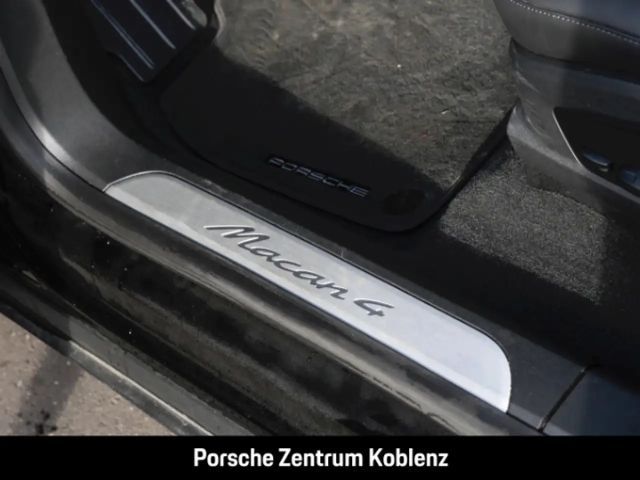 Porsche Macan 4