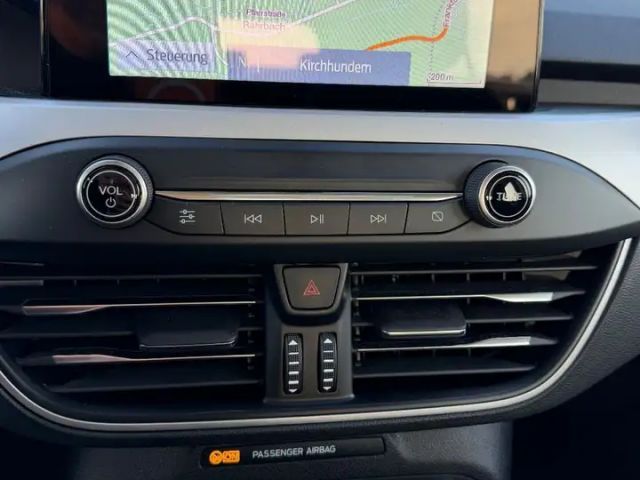 Ford Focus Cool & Connect Wagon