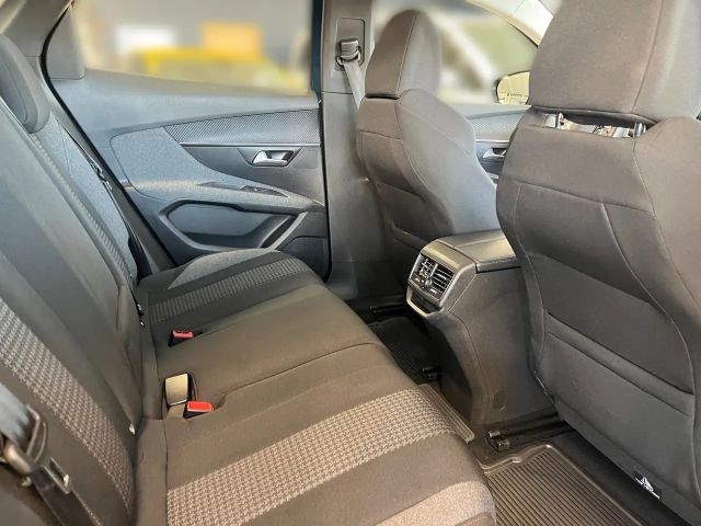 Peugeot 3008 Active Pack EAT8 PureTech