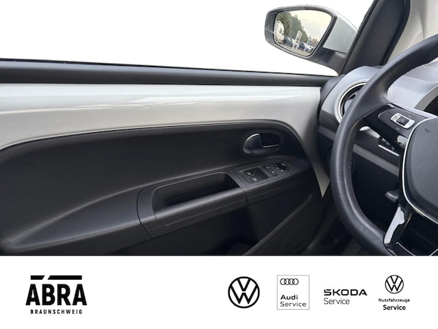 Volkswagen up! Active