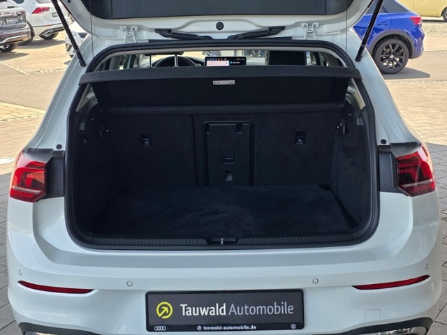 Volkswagen Golf 1.5 eTSI DSG Golf VIII