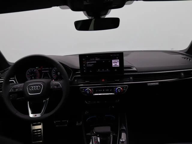 Audi A4 40 TFSI Competition Quattro