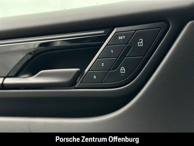 Porsche Macan HUD Luftfed. AHK-el. Pano Navi Dig.Cockpit