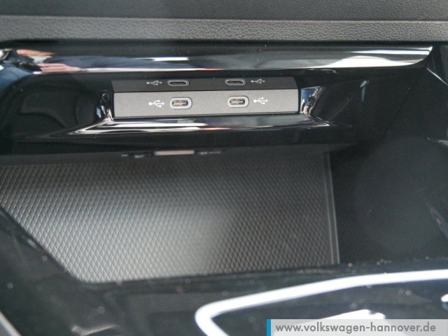 Volkswagen Golf 2.0 TDI Golf VIII R-Line