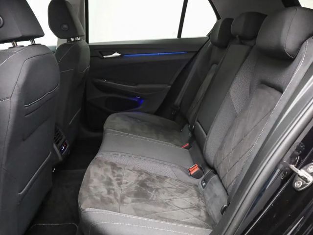 Volkswagen Golf 2.0 TSI DSG Golf VIII Style