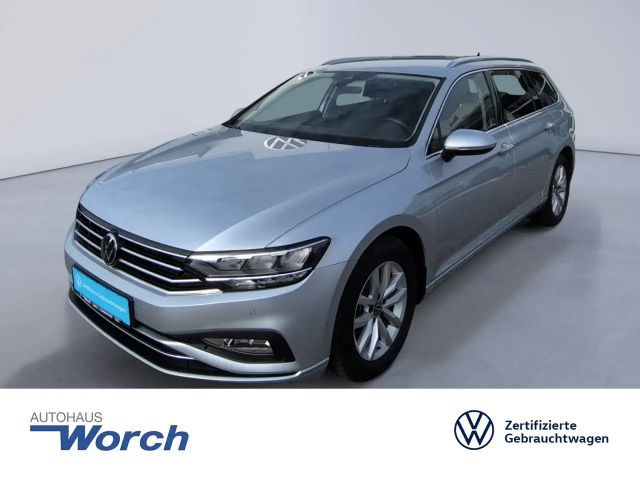 Volkswagen Passat 1.5 TSI Business DSG Variant
