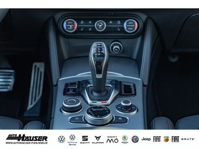 Alfa Romeo Stelvio AT8 Q4 Turbo Veloce