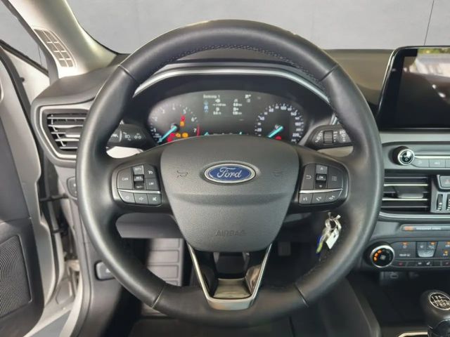 Ford Focus Cool & Connect EcoBoost Wagon