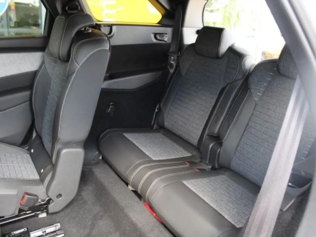 Peugeot E-5008 Allure Pack