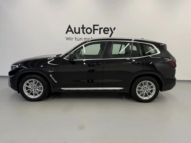 BMW X3 xDrive30e