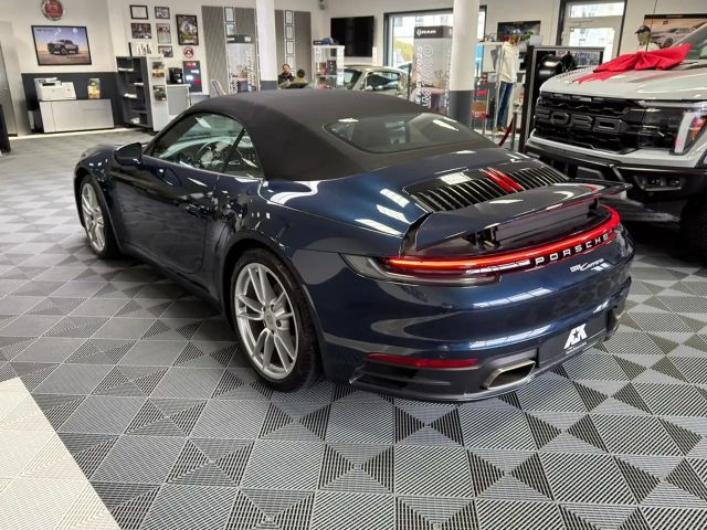 Porsche 992 Cabrio Carrera