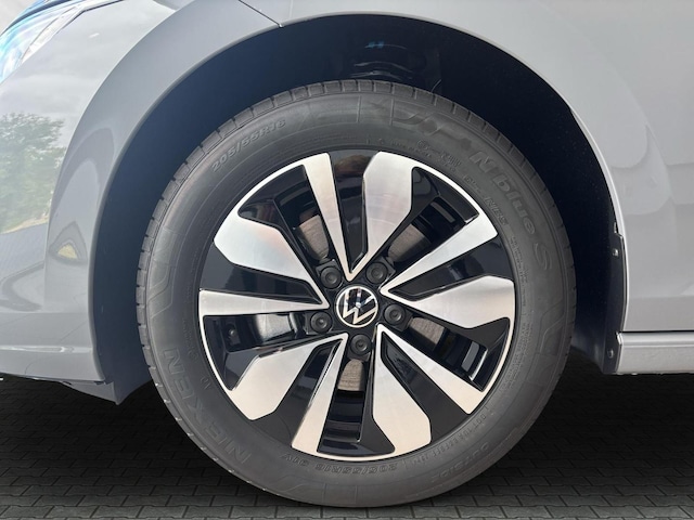 Volkswagen Golf 1.5 TSI Golf VIII