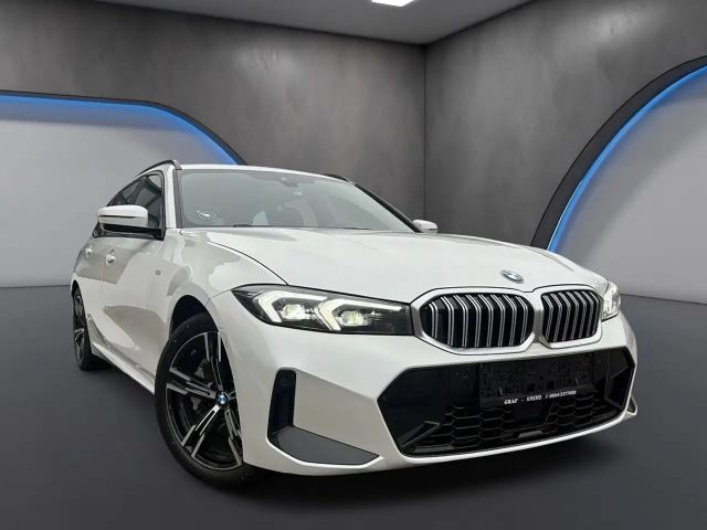 BMW 330 330i Touring xDrive
